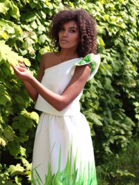 Костюм женский с ромашками.